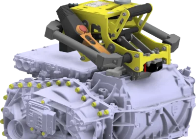 Eine Lastaufnahmemittel mit Bedienelementen und einer manuell betätigten Greifmechanik zur Aufnahme eines Elektromotors