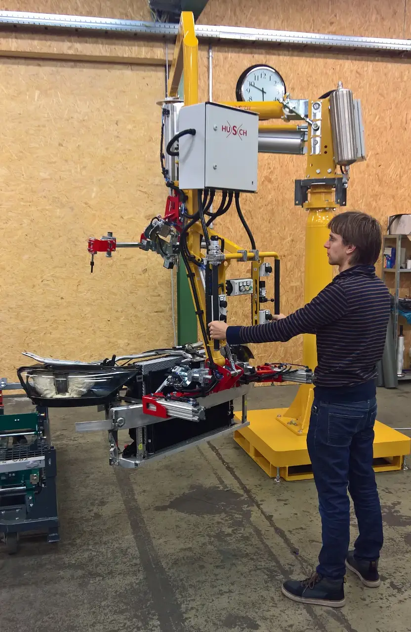 PARALLEL Manipulator für Frontendmodule